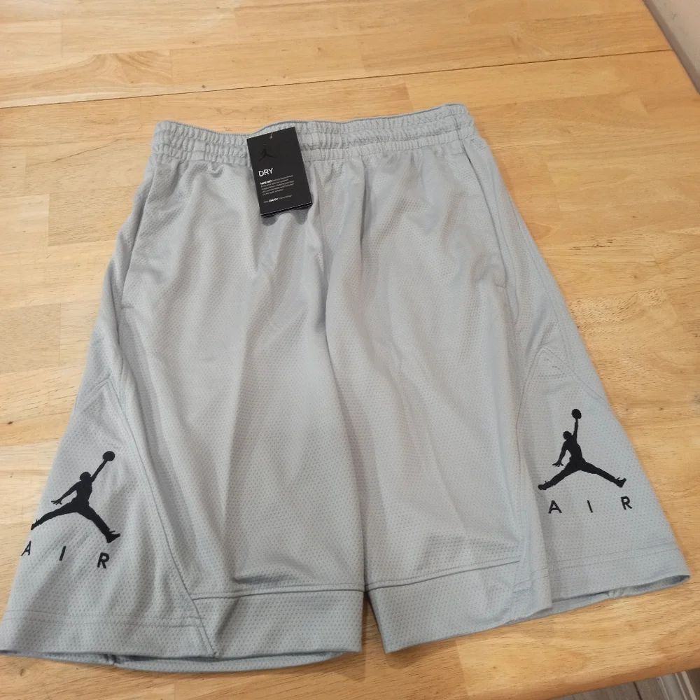 Nike Air Jordan Dri-Fit Triangle Basketball Shorts Grey men’s S, NWT - Picture 12 of 16